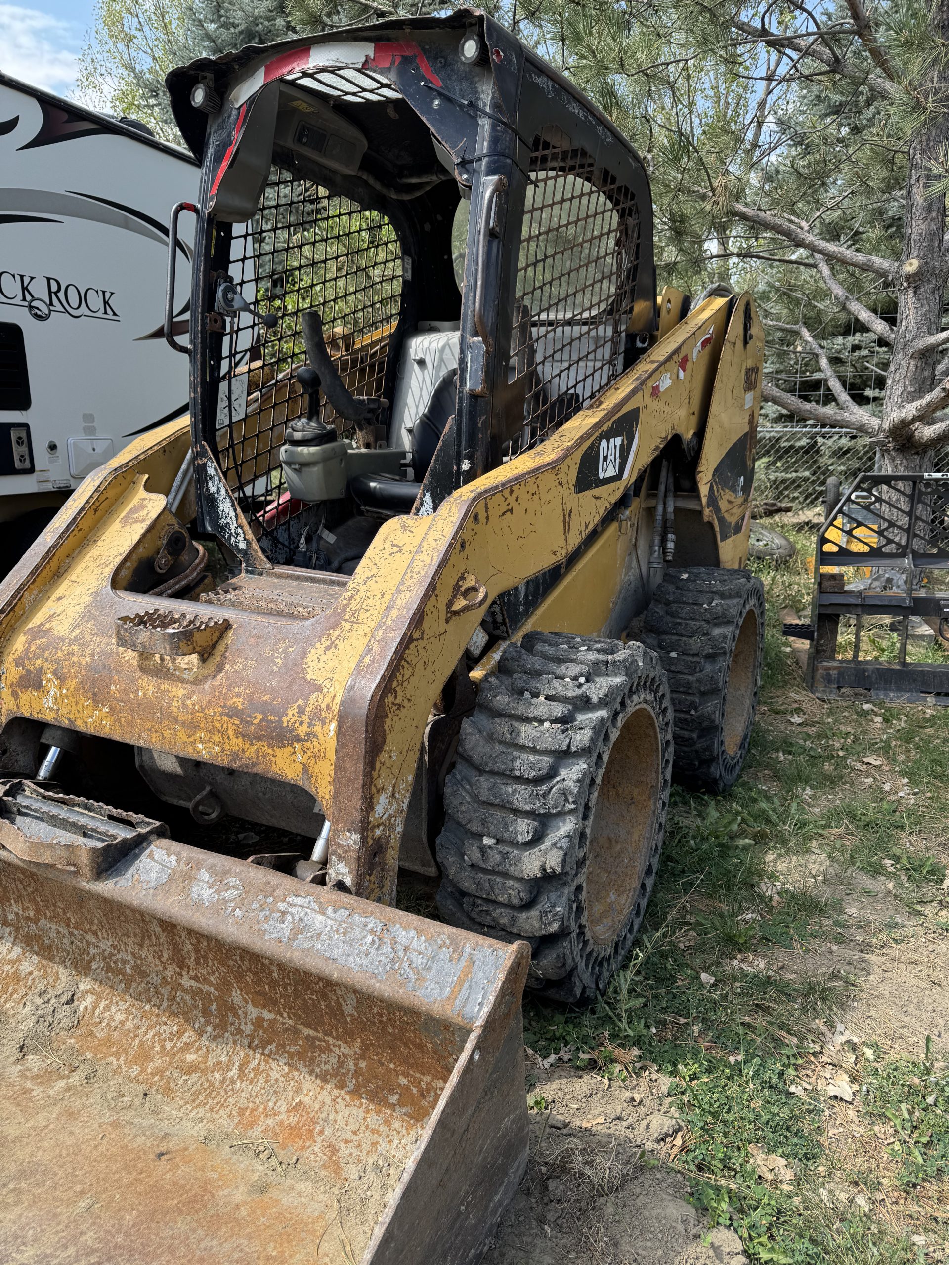 Skid Steer Service in Billings. Dirt & gravel spreading, driveway repair & maintenance, land clearing & site preparation, brush & vegetation removal, grading & leveling, backfilling & excavation support, trenching assistance, small demolition projects (sheds, concrete pads, etc.), post hole digging (for fencing, signposts, etc.), material hauling & placement (rock, soil, mulch).
